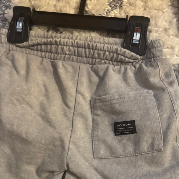 Volcom Short Set - Picture 4 of 6